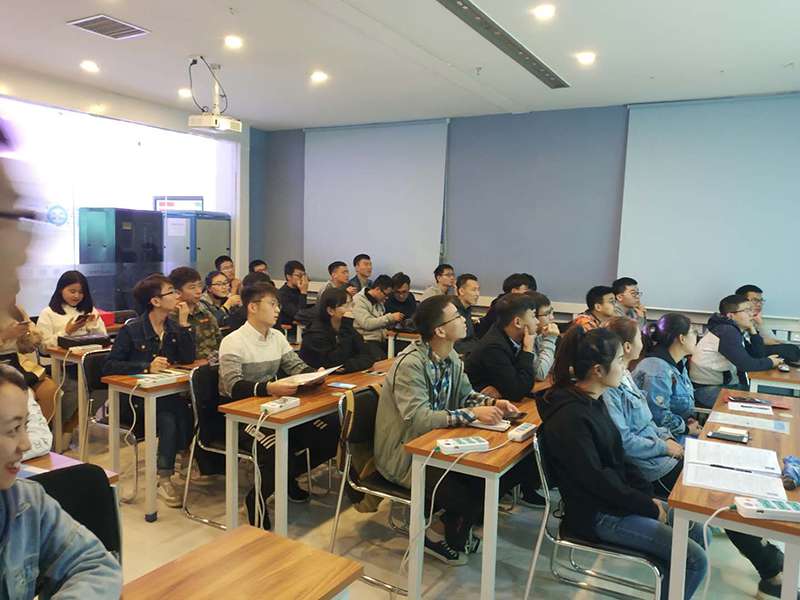 西安编程培训授课现场图