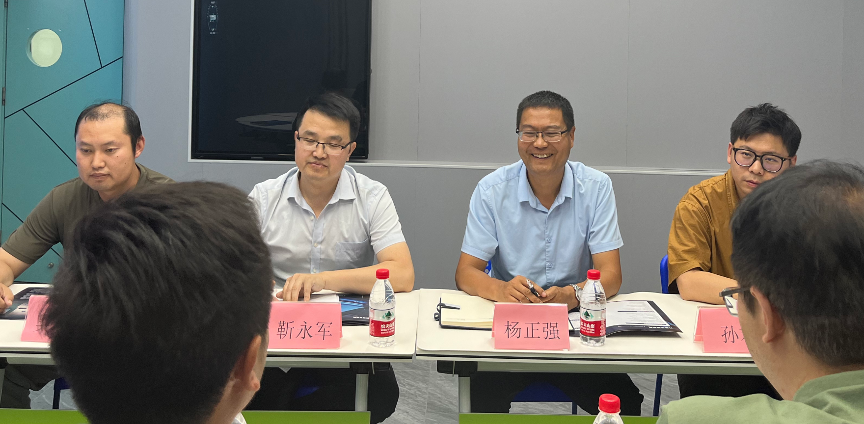西安工业大学计算机学院洽谈校企合作